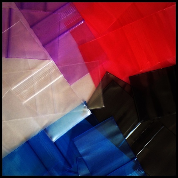 Orange Colored Color Apple Brand 200 Baggies - Picture 3 of 3